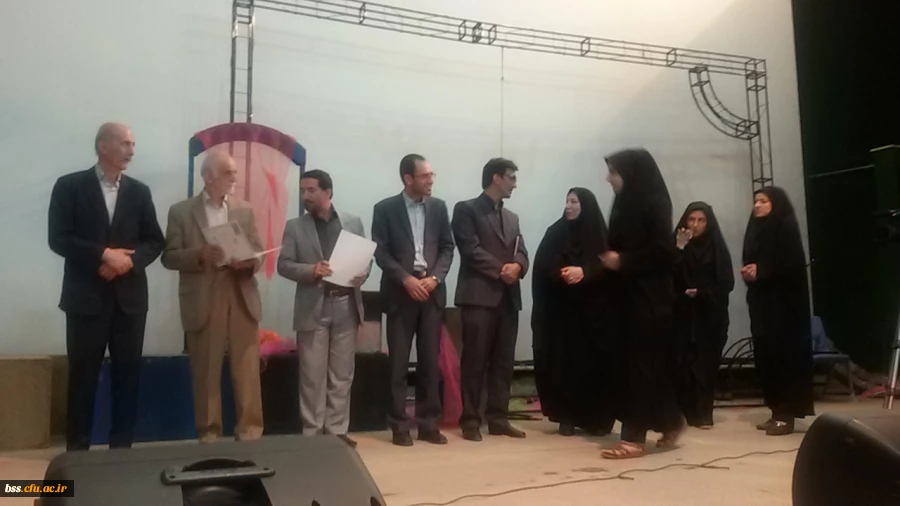 آیین بزرگداشت مقام معلم و هفته آموزش با مشارکت پردیس های استان کردستان 9