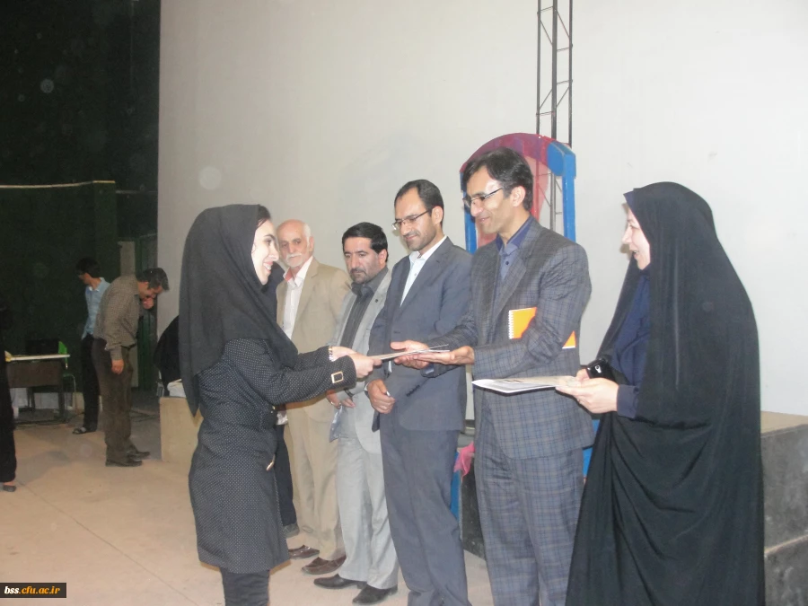 آیین بزرگداشت مقام معلم و هفته آموزش با مشارکت پردیس های استان کردستان 8