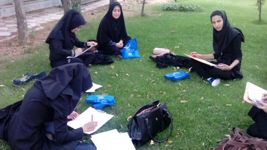 شرکت دانشجویان پردیس بنت الهد صدر در مسابقه نقاشی دفاع مقدس 3