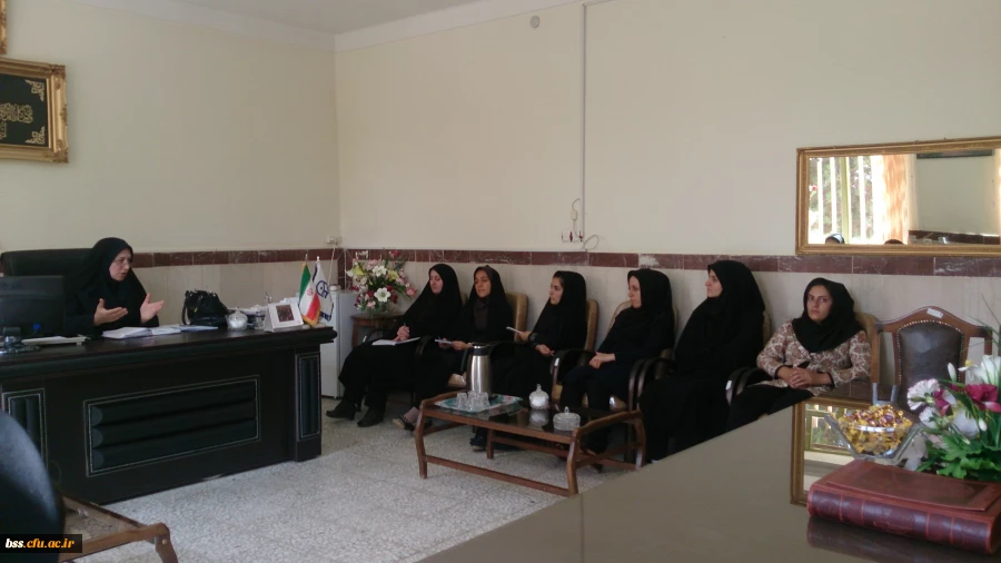 نشست سرکار خانم فدسی با نمایندگان کانونها و انجمن  ها 6