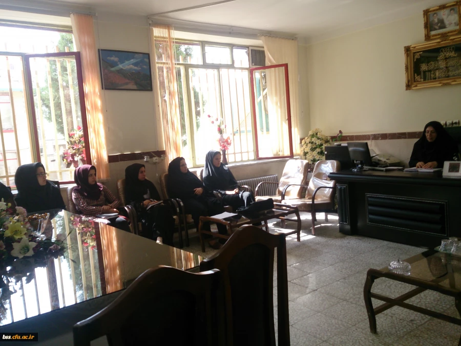 نشست سرکار خانم فدسی با نمایندگان کانونها و انجمن  ها 13