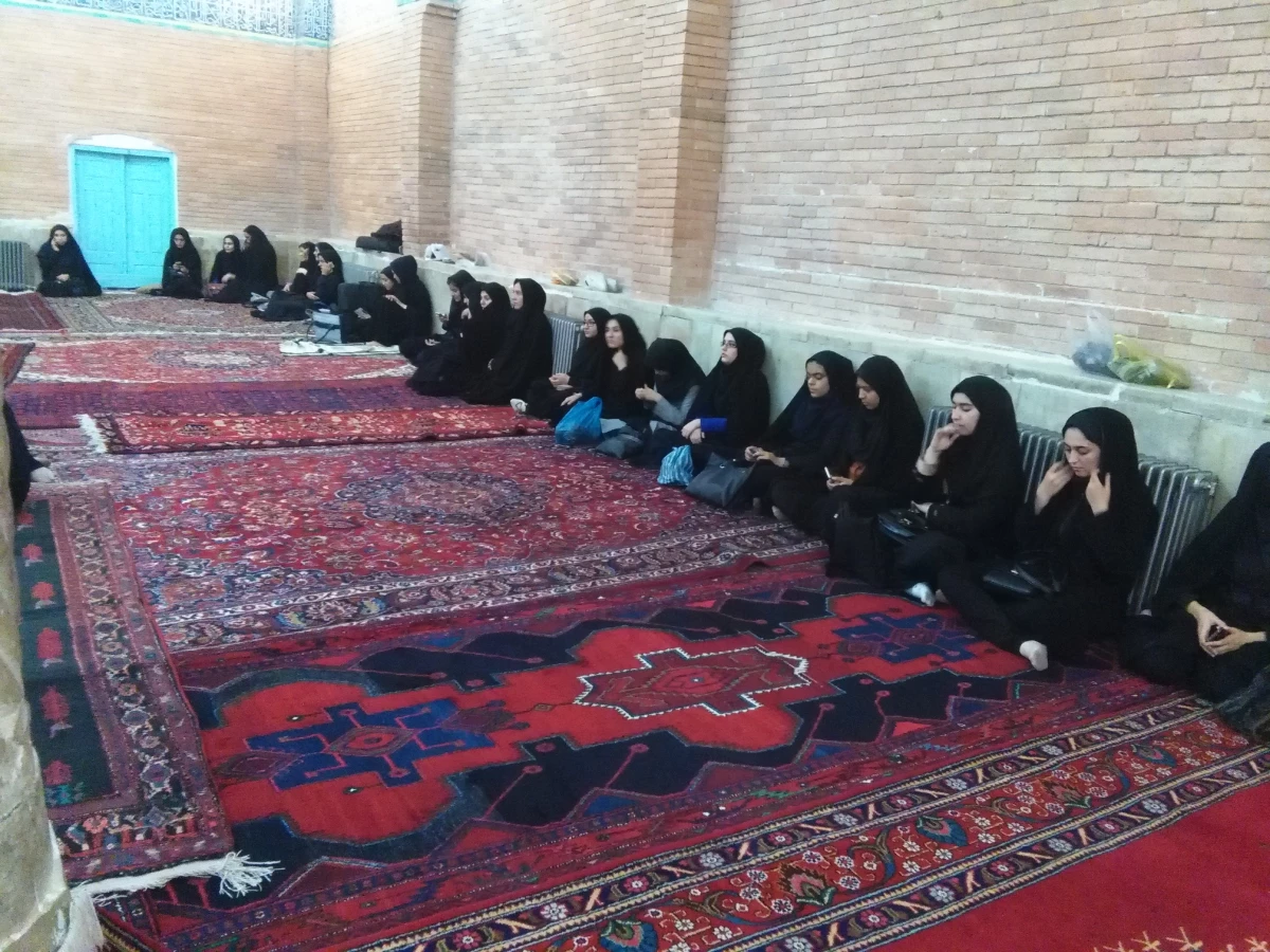 حضور دانشجویان در مراسم شهدای منا