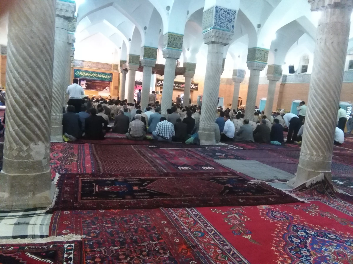 حضور دانشجویان در مراسم شهدای منا 3