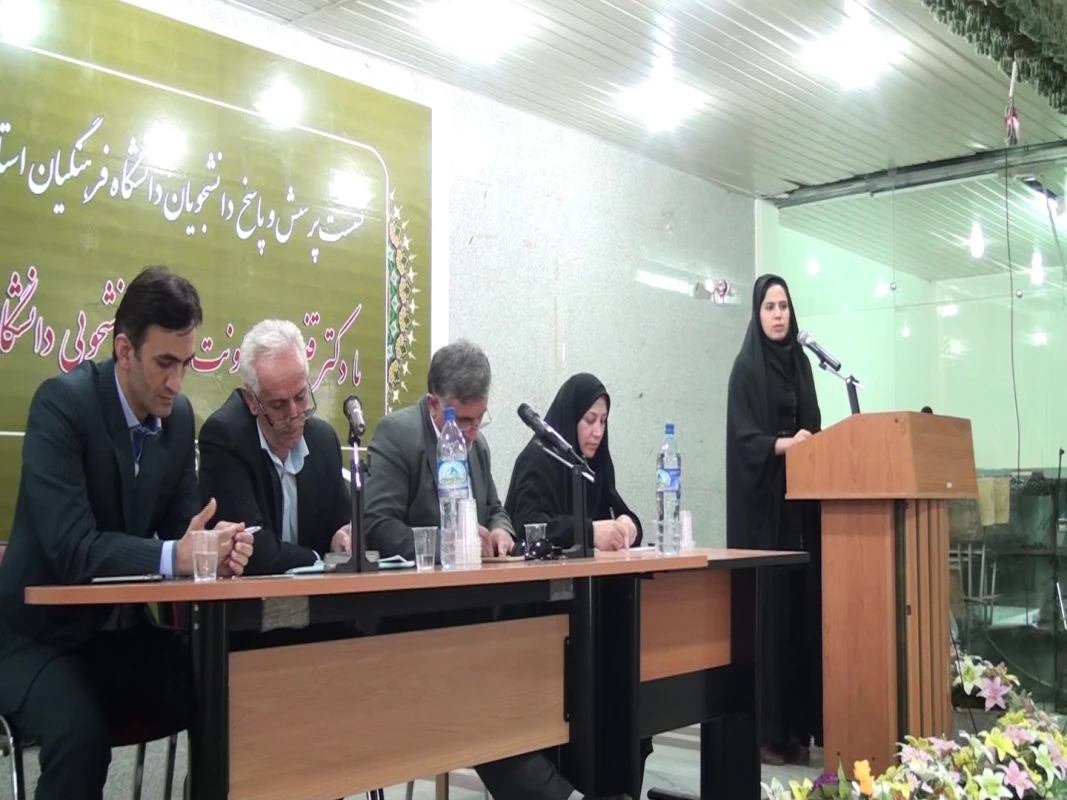 نشست پرسش و پاسخ دانشجویان دانشگاه فرهنگیان با دکتر قنبری معاونت دانشجویی 3