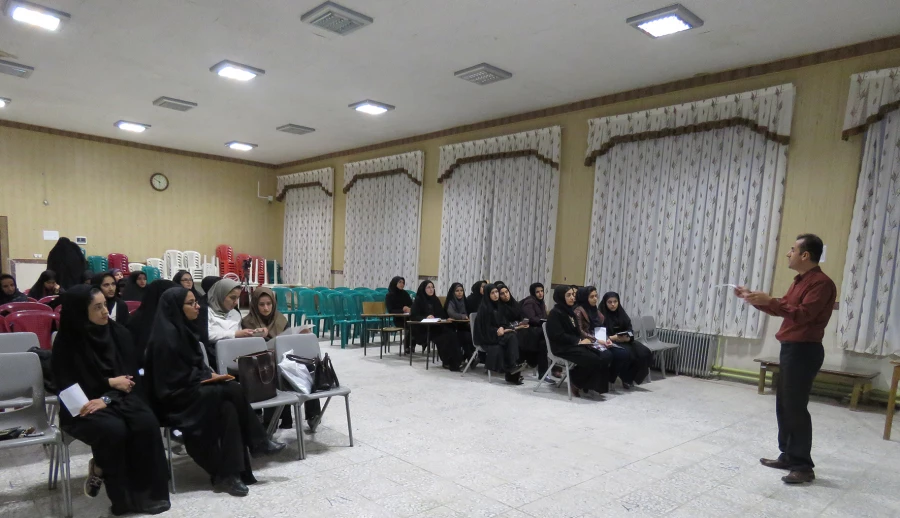 کارگاه راهنمایی و توجیه دانشجویان علاقمند به شرکت در  همایش استانی تربیت سیاسی و اجتماعی جایگاه و اقتضائات آن در تربیت معلم 3