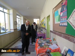 نمایشگاه و فروشگاه کتاب، در کنار  آثار هنری دانشجویان 2