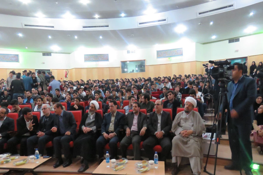 شرکت دانشجو معلمان در بزرگترین گردمایی دانشجویان بسیجی 3