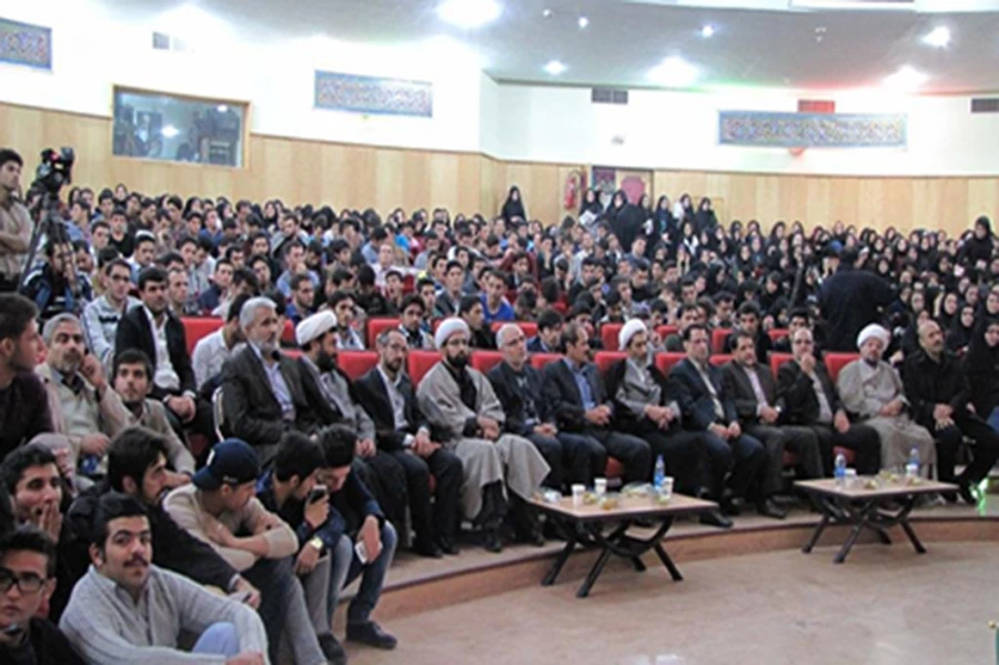 شرکت دانشجو معلمان در بزرگترین گردمایی دانشجویان بسیجی 4