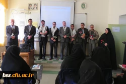 حضور دکتر معروفی و همراهانشان درپردیس بنت الهدی صدر کردستان به مناسبت بزرگداشت  هفته بسیج 5