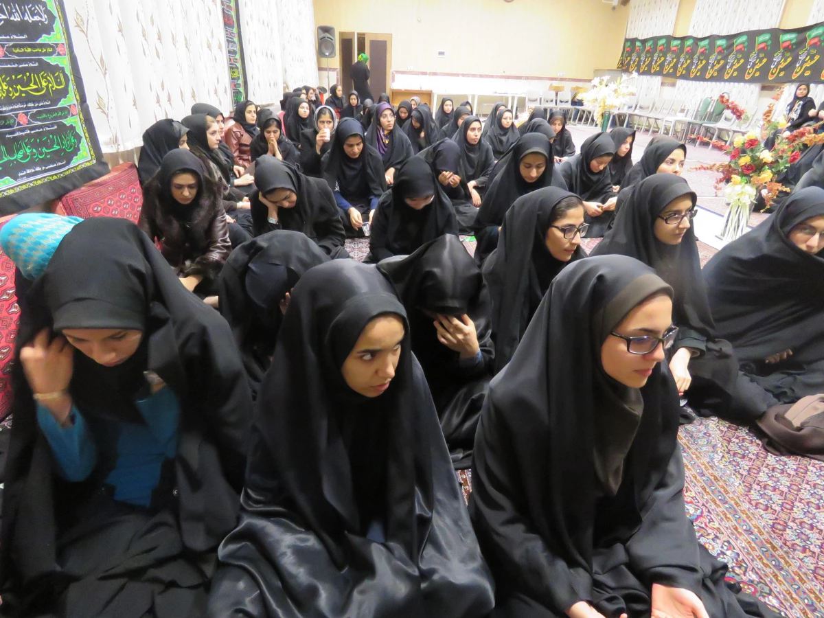 به مناسبت اربعین حسینی برگزار شد
سفره حضرت رقیه  سلام الله علیه 3