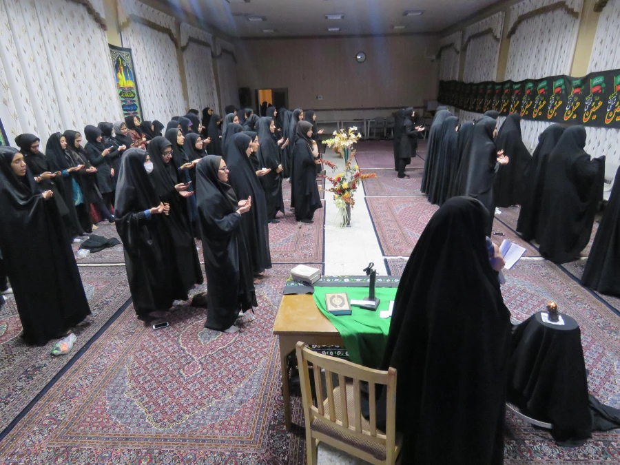 به مناسبت اربعین حسینی برگزار شد
سفره حضرت رقیه  سلام الله علیه 6