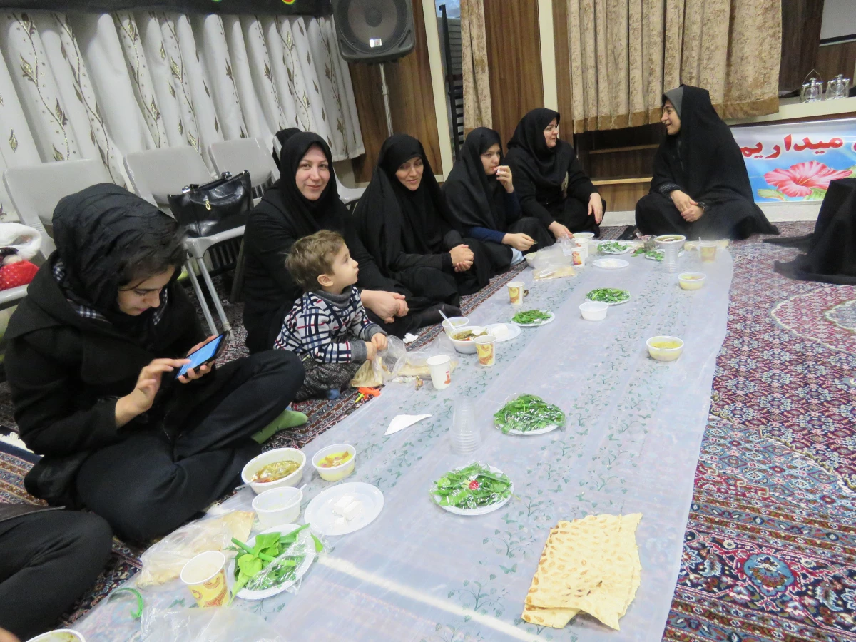 به مناسبت اربعین حسینی برگزار شد
سفره حضرت رقیه  سلام الله علیه 7