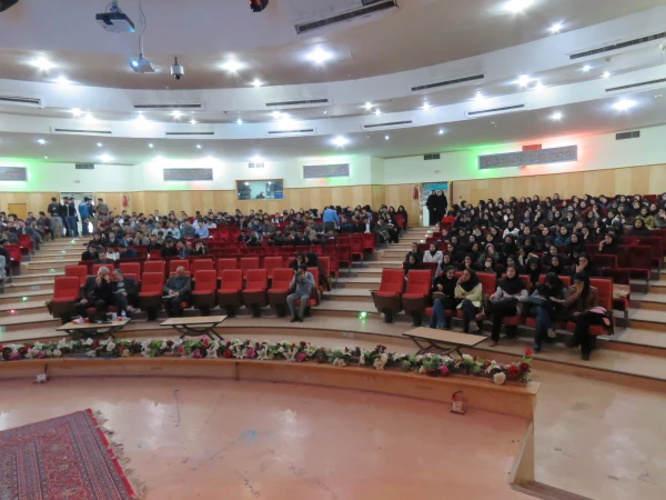 شرکت دانشجو معلمان در همایش سفیران سلامت به میزبانی دانشگاه کردستان  5