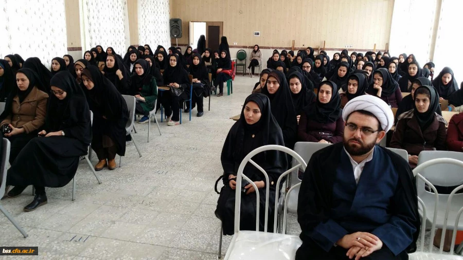 با حضور نمایندگان دفتر نهاد رهبری در پردیس بنت الهدی صدر برگزار شد .
تریبون آزاد با موضوع انتخابات در دانشگاه فرهنگیان کردستان 2