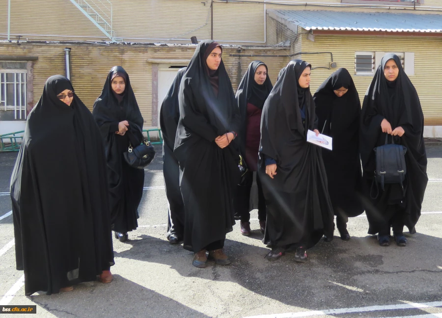 با حضور نمایندگان دفتر نهاد رهبری در پردیس بنت الهدی صدر برگزار شد .
تریبون آزاد با موضوع انتخابات در دانشگاه فرهنگیان کردستان 4