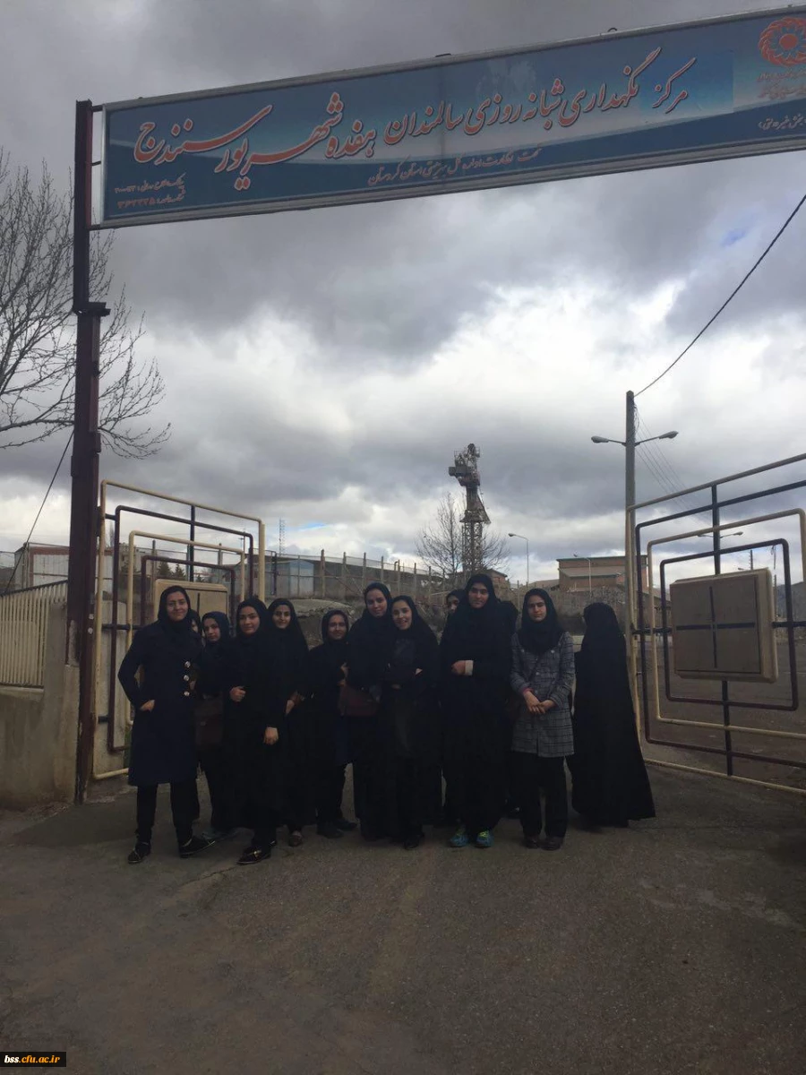 دیدار اعضای کانون سلامت با سالمندان 3