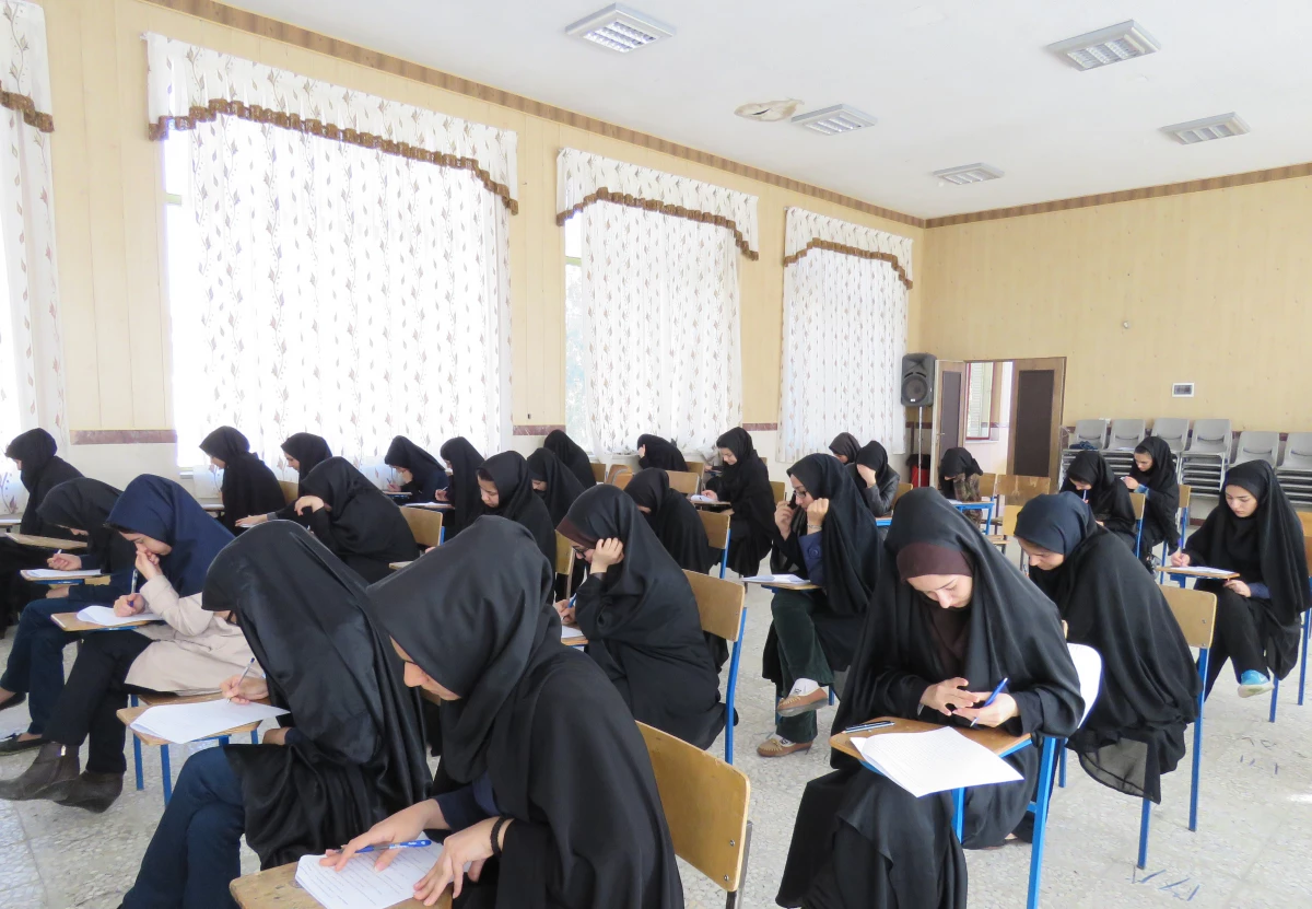 آزمون کتبی مرحله استانی بیست و ششمین جشنواره قرآن و عترت دانشجوئی دانشگاه فرهنگیان برگزار شد 3