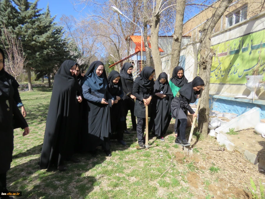 به همت کانون سلامت برگزار شد:
کاشت نهال به مناسبت نکوداشت هفته منابع طبیعی و روز درخت کاری 11
