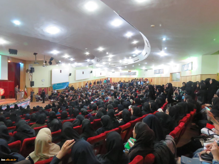 شرکت دانشجو معلمان و اعضای کانون سلامت در
اختتامیه دومین جشنواره دانشگاه پاک در دانشگاه کردستان 2