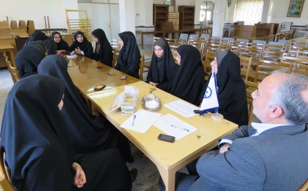 نشست توجیهی  کارشناس مسئول امور فرهنگی و دانشجویی دانشگاه فرهنگیان استان کردستان
با رتبه های برتر مرحله استانی جشنواره قرآن و عترت   2