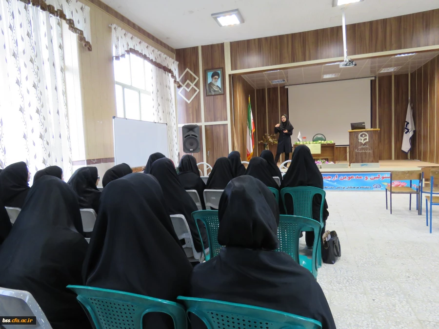 کانون بسیج برگزار کرد:
نشست دانشجوئی تحت عنوان مناظره و انتخابات کانونها و انجمنها 2