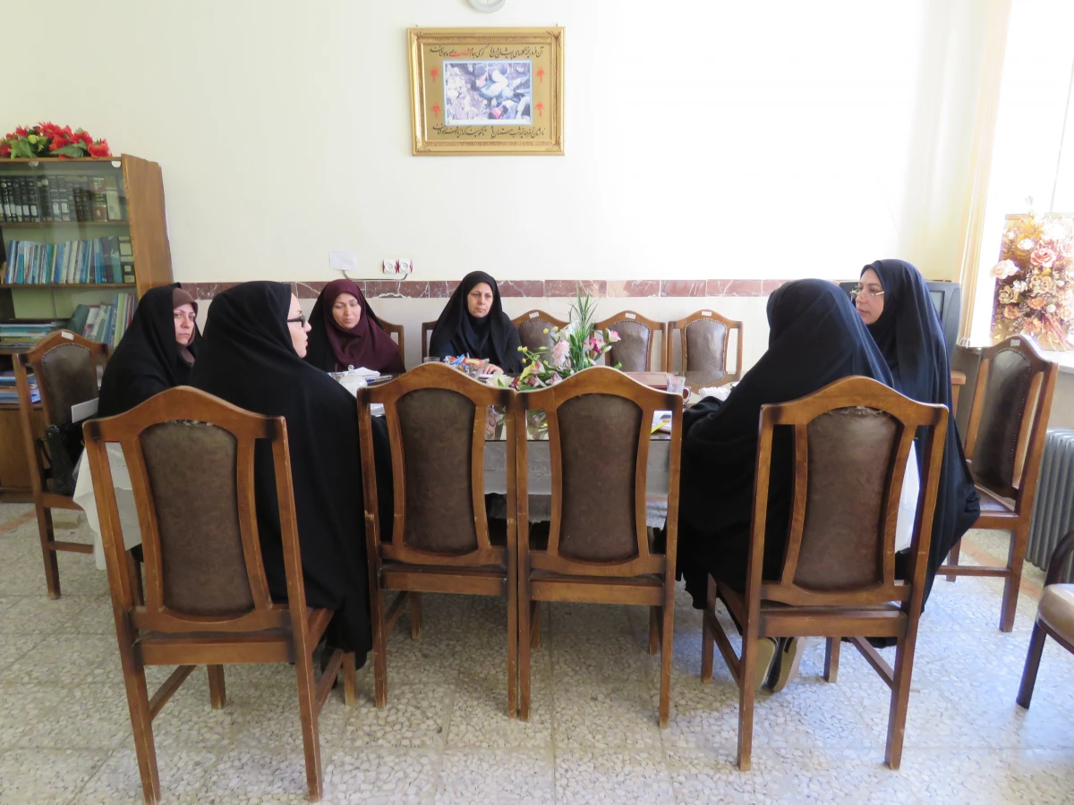 جلسه ستاد بزرگداشت هفته آموزش
تصمیمات و برنامه ها 3