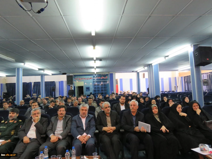 بسیج اساتید استان کردستان برگزار نمود :
کارگاه  پیوست نگار فرهنگی 5