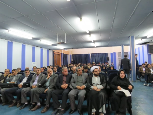 بسیج اساتید استان کردستان برگزار نمود :
کارگاه  پیوست نگار فرهنگی 8