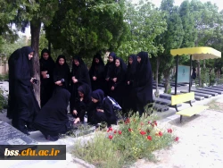 کانون ایثارگران برگزار کرد:
غباروبی مزار شهدای بهشت محمدی 3