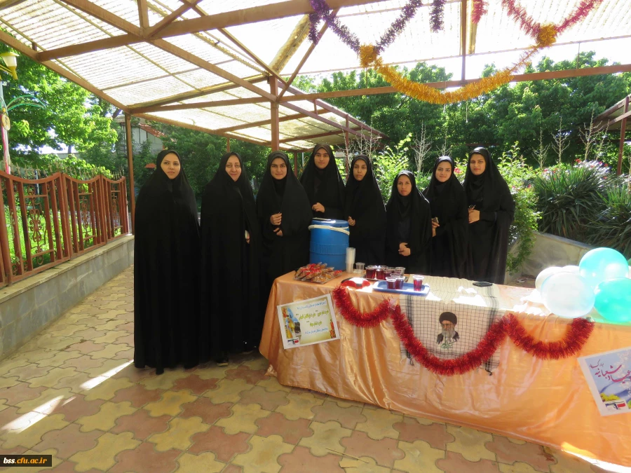 ایستگاه صلواتی 
بسیج دانشجویی به مناسبت اعیاد شعبانیه برگزار کرد 3