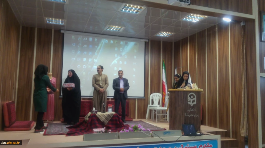 کارگاه کردستان شناسی
در پردیس بنت الهدی صدر کردستان برگزار شد 10