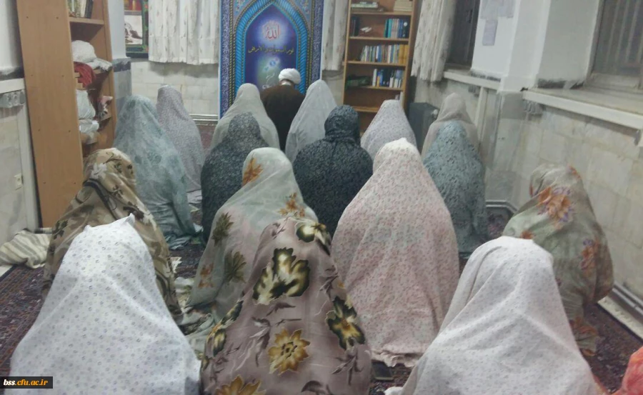 برپایی نماز جماعت ظهر و مغرب در ماه مبارک رمضان