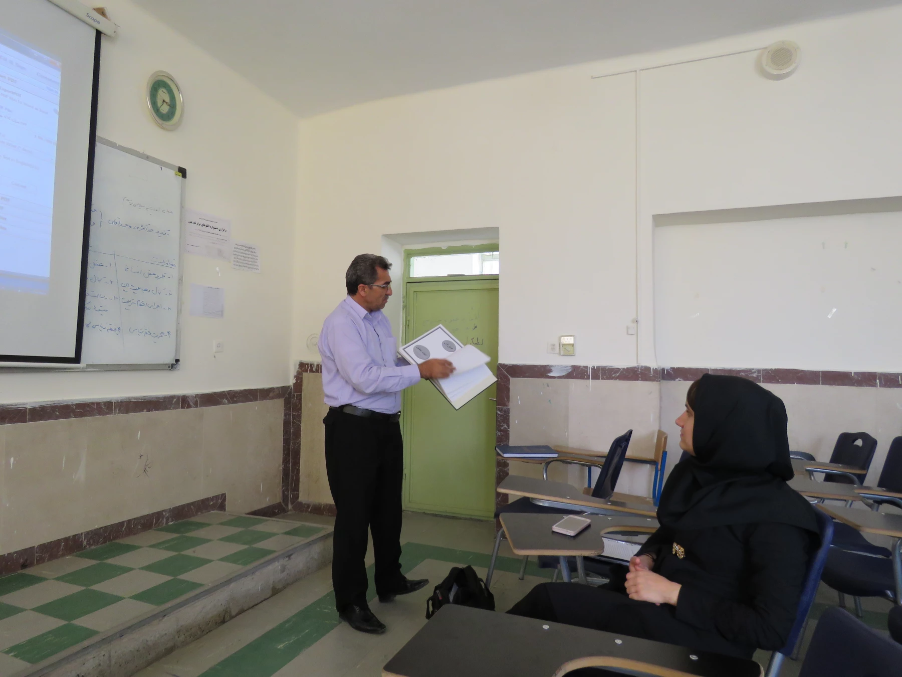 جلسه دفاع دانشجویان - ورودیهای 1391 – ویژه درس پروژه برگزار شد 4