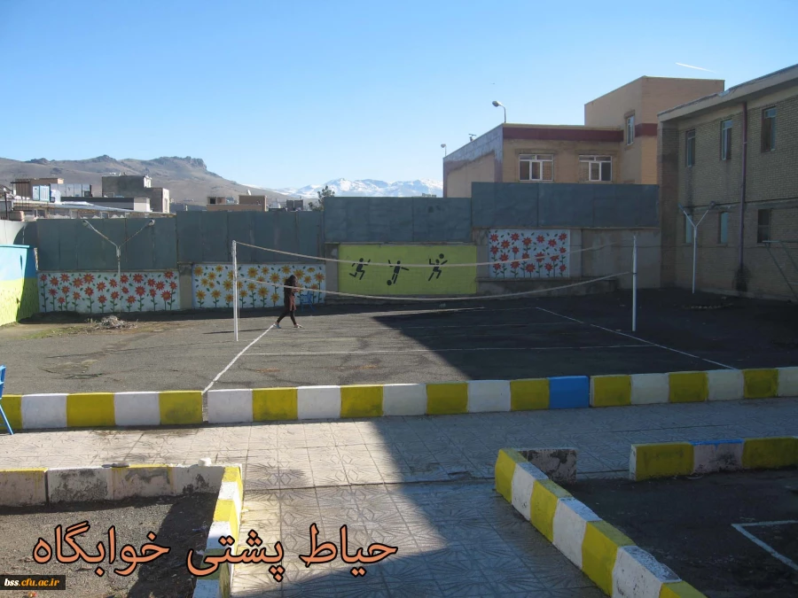 تصاویری از فضا و امکانات پردیس بنت الهدی صدر سنندج 56