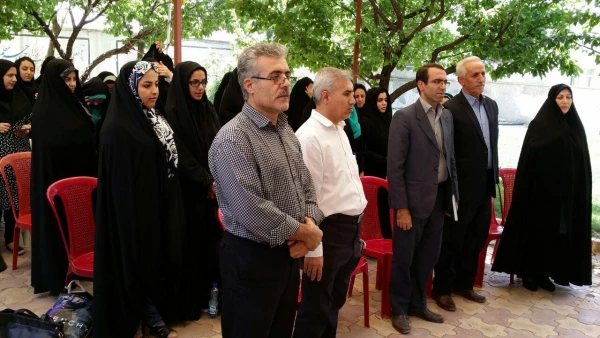 با حضور مدیریت امور پردیس های استان کردستان صورت گرفت 
مراسم بدرقه ی دانش آموختگان 91 پردیس دخترانه ی بنت الهدی صدر کردستان برای حضور در جشن فارغ التحصیلی دانشگاه فرهنگیان سراسر کشور در مشهد مقدس 3