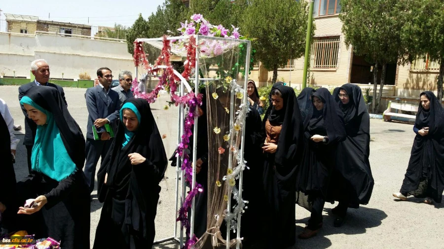 با حضور مدیریت امور پردیس های استان کردستان صورت گرفت 
مراسم بدرقه ی دانش آموختگان 91 پردیس دخترانه ی بنت الهدی صدر کردستان برای حضور در جشن فارغ التحصیلی دانشگاه فرهنگیان سراسر کشور در مشهد مقدس 7