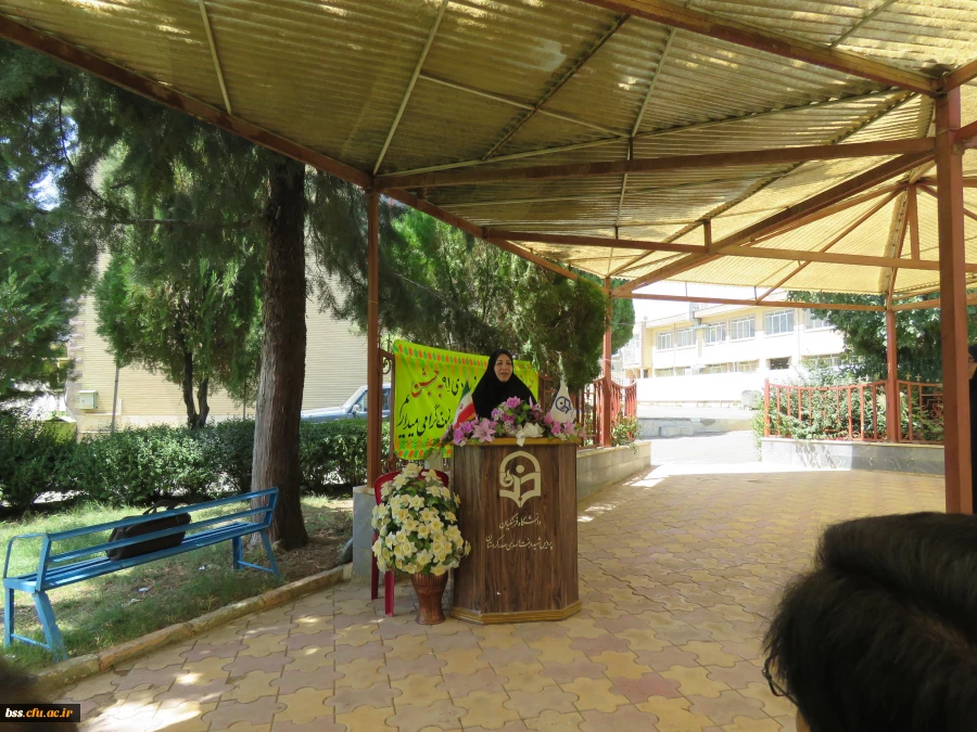 با حضور مدیریت امور پردیس های استان کردستان صورت گرفت 
مراسم بدرقه ی دانش آموختگان 91 پردیس دخترانه ی بنت الهدی صدر کردستان برای حضور در جشن فارغ التحصیلی دانشگاه فرهنگیان سراسر کشور در مشهد مقدس 2