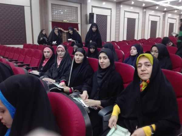 شرکت پنج نفراز دانشجو معلمان نخبه و فعال فرهنگی در دوره حیات طیبه 3 در مشهد مقدس 3