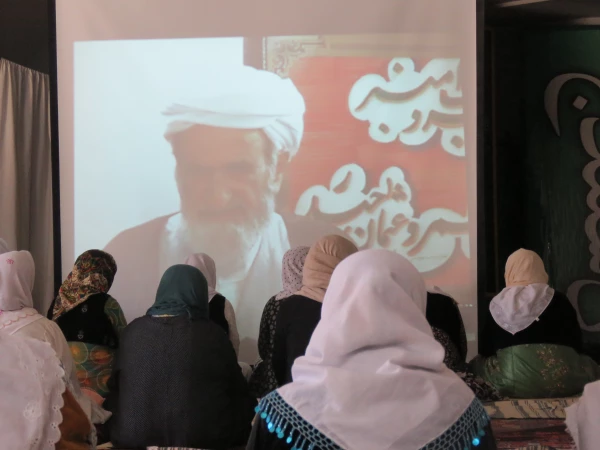 شرکت در مراسم راهپیمایی و نماز جمعه ی مسجد جامع سنندج 3