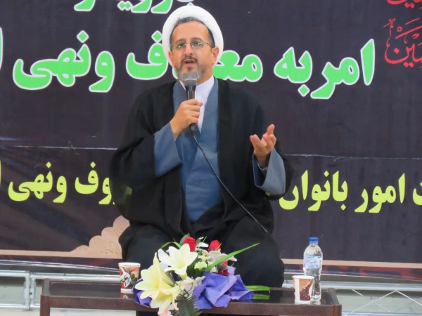 شرکت در همایش " همه در حفظ فرهنگ عاشورایی و ارتقاء معنوی دانشگاه مسئولیم " 5