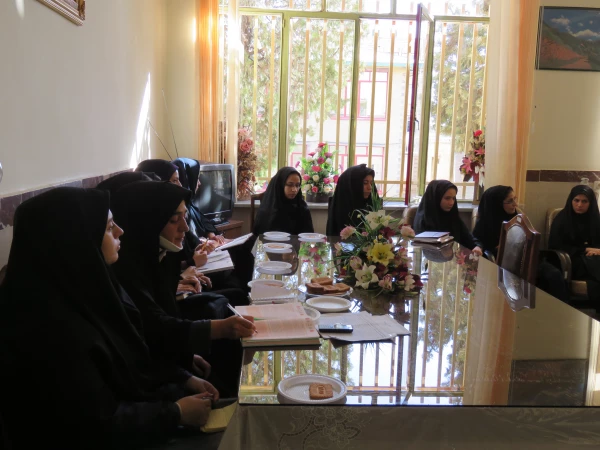 نشست سرپرست  پردیس با دبیران کانون، انجمن و تشکلهای دانشجویی 3