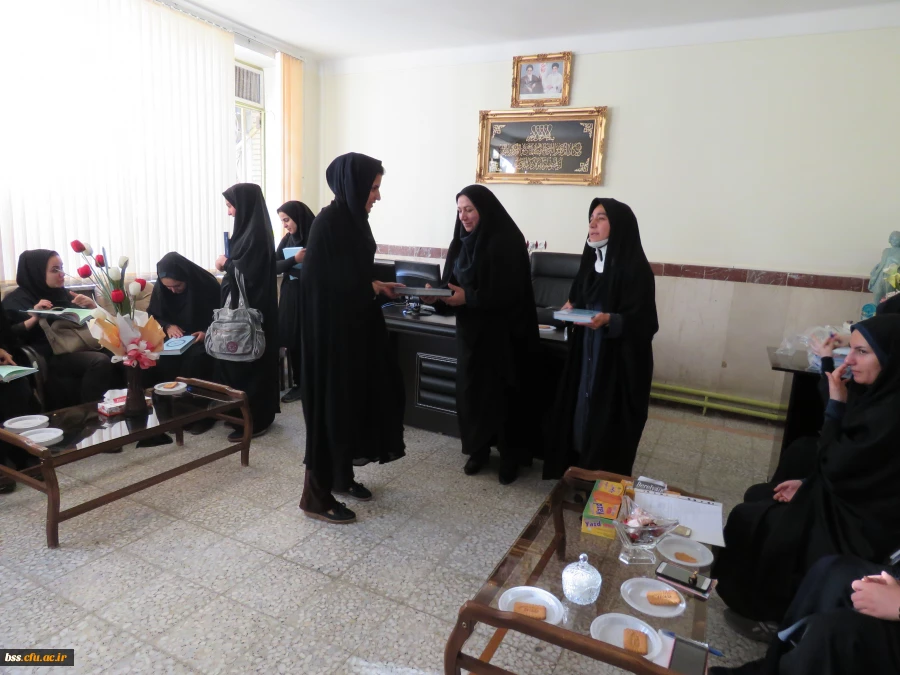 نشست سرپرست  پردیس با دبیران کانون، انجمن و تشکلهای دانشجویی 7