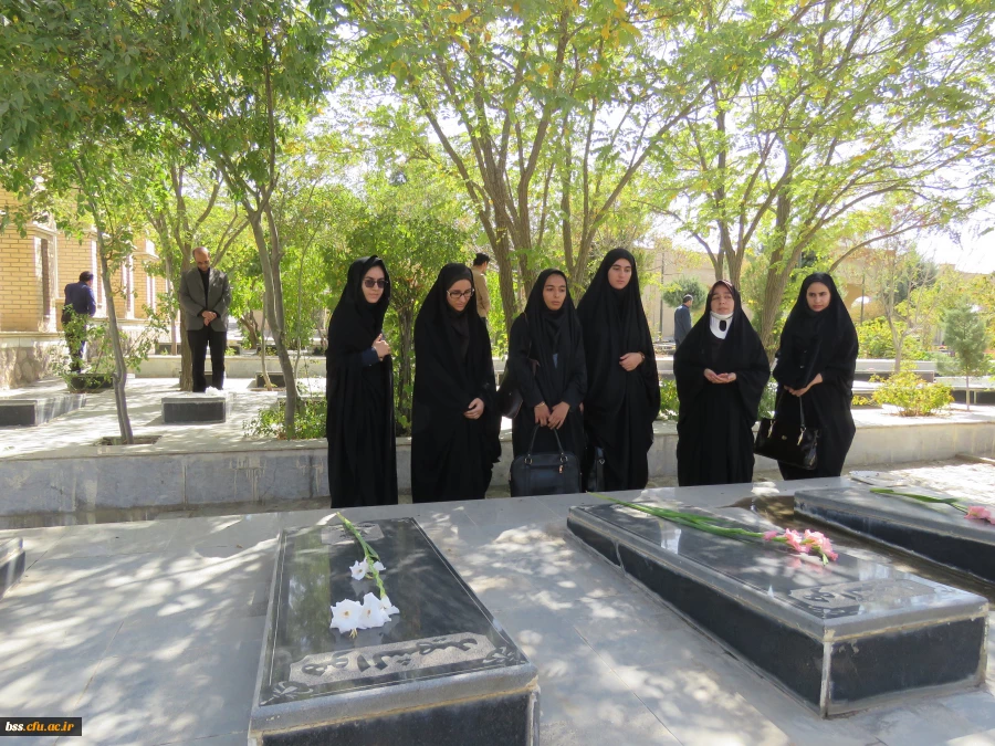 کانون سبک زندگی اسلامی پردیس  بنت الهدی صدر یرگزار کرد:
غبار روبی گلزار شهدای بهشت محمدی 2