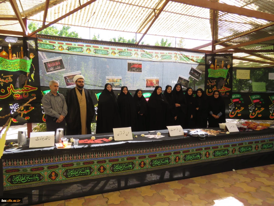 هیأت فاطمیه برگزار کرد
مراسم زیارت بیرق متبرکه ی بارگاه ملکوتی امام حسین ( ع) 2