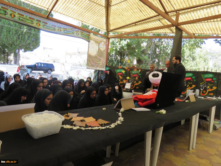 هیأت فاطمیه برگزار کرد
مراسم زیارت بیرق متبرکه ی بارگاه ملکوتی امام حسین ( ع) 2