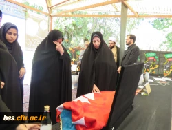 هیأت فاطمیه برگزار کرد
مراسم زیارت بیرق متبرکه ی بارگاه ملکوتی امام حسین ( ع) 2