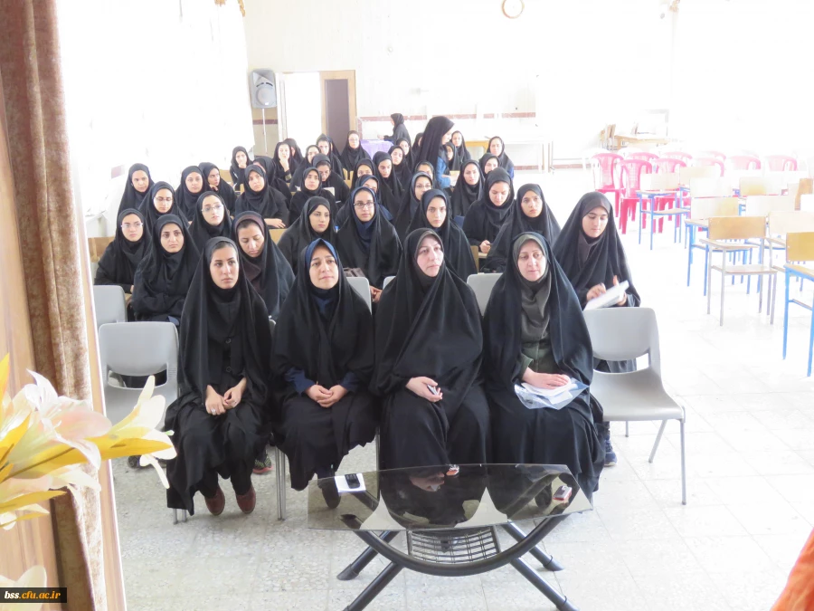 به همت تشکل بسیج دانشجویی ( پایگاه کوثر ) پردیس برگزار شد
کارگاه معلم انقلابی(عفاف و حجاب) 2