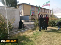 پاکسازی فضای سبز و محوطه پردیس به مناسبت روز هوای پاک 11