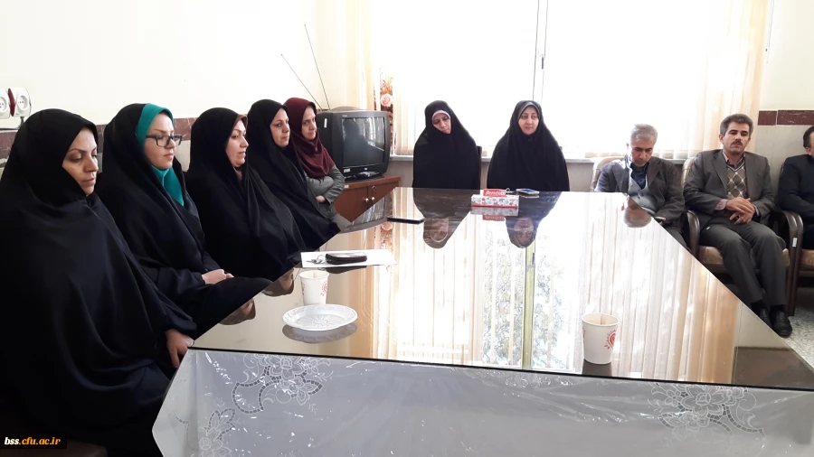 حضور  سرپرست مدیریت امور پردیس های استان کردستان وهیإت همراه 
در جمع همکاران    پردیس  بنت الهدی صدر 5