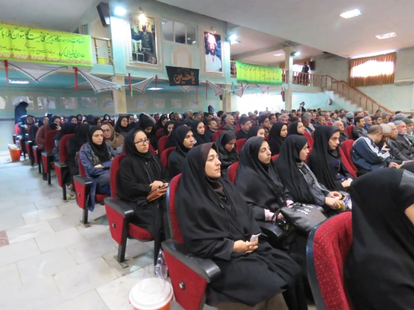 شرکت دانشجو معلمان در مراسم گرامی داشت هفته بسیج 5